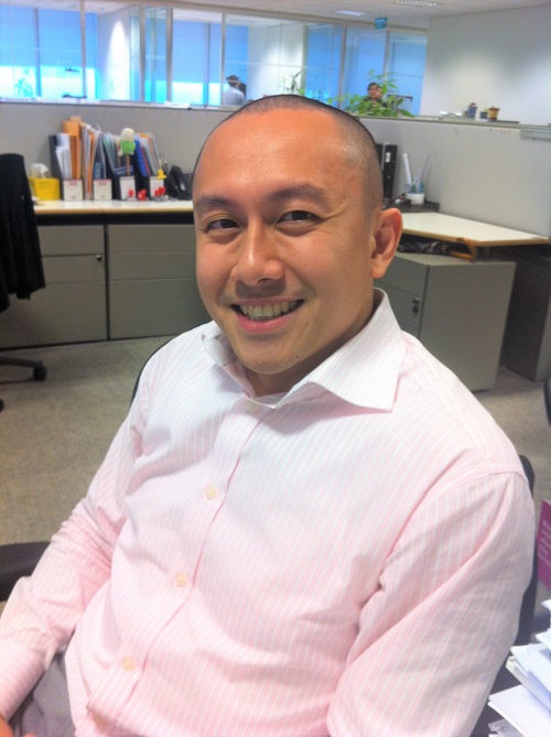 Leonard Lim, SMU, Alumni, Singapore management university, UBS, Hair For Hope, charity