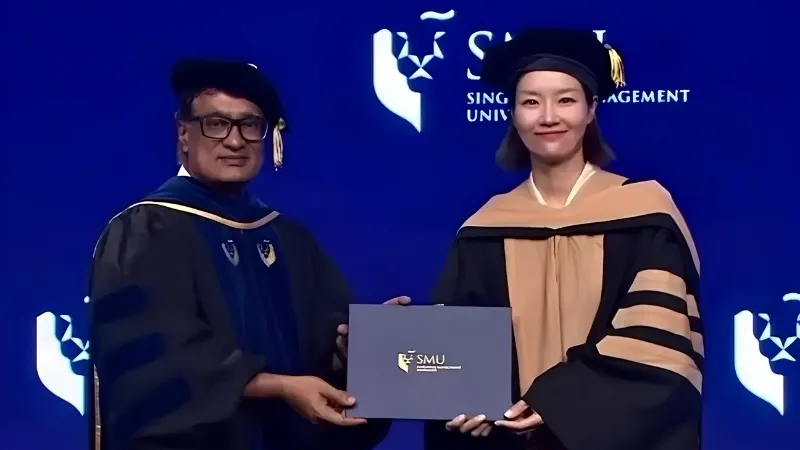 Olympic champion Li Na earns doctoral degree from Singapore university at 44